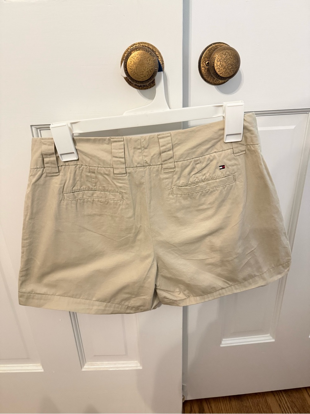 Tommy Hilfiger Women's Beige Casual Chino Shorts
